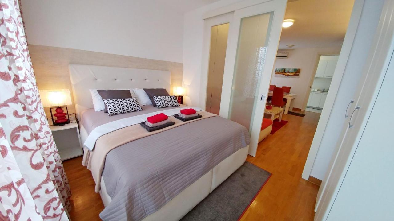 Apartments Belville Lux Belgrado Exterior foto
